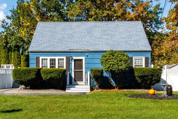 4 Blackstone Street, Hudson, NH 03051