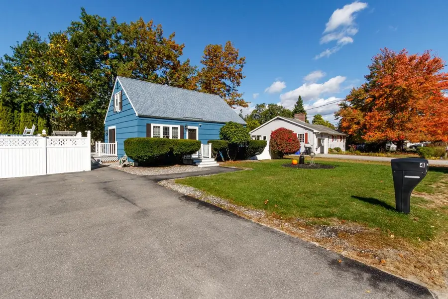 4 Blackstone Street, Hudson, NH 03051 - #3