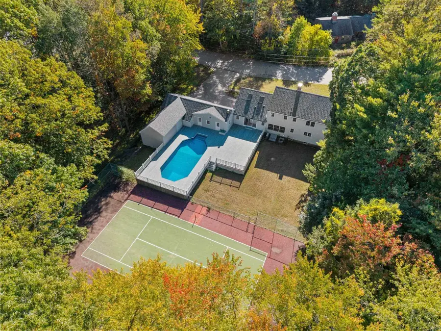 2 Regina Road, Portsmouth, NH 03801 - #3