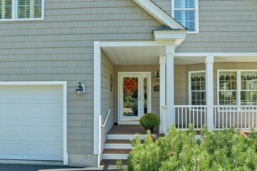 21 Vineyard Drive, Stratham, NH 03885 - #3