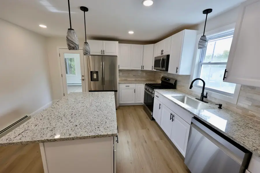 19 New Searles Road, Nashua, NH 03062 - #3