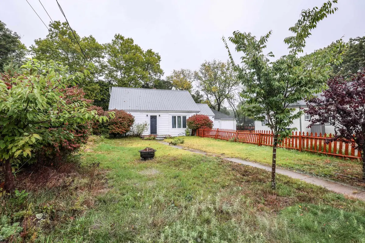 4 Markar Street, Nashua, NH 03060 - #1
