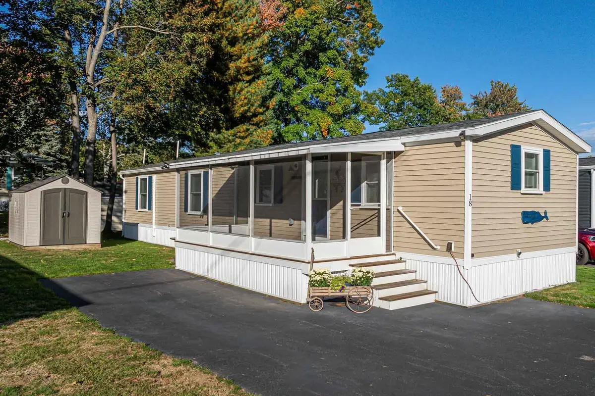 18 Seabreeze Drive, North Hampton, NH 03862 - #1