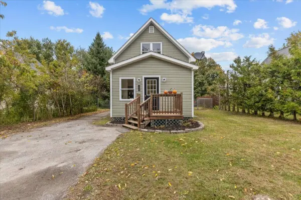 124 School Street, Sheldon, VT 05483