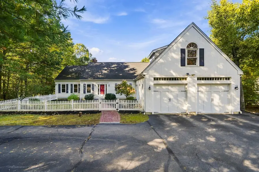 36 Colonel Daniels Drive, Bedford, NH 03110 - #2