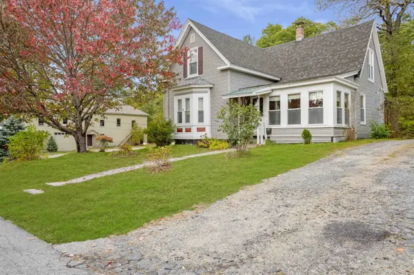 33 Maple Street, Whitefield, NH 03598