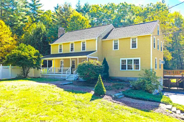 23 Williamsburg Drive, Amherst, NH 03031