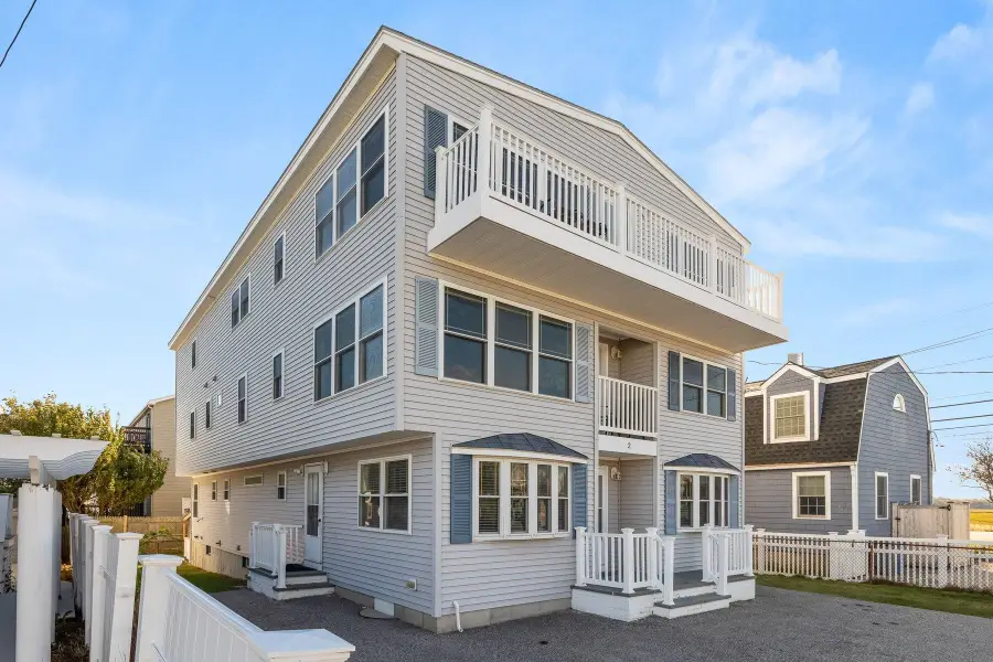 2 Groveland Street, Seabrook, NH 03874 - #3