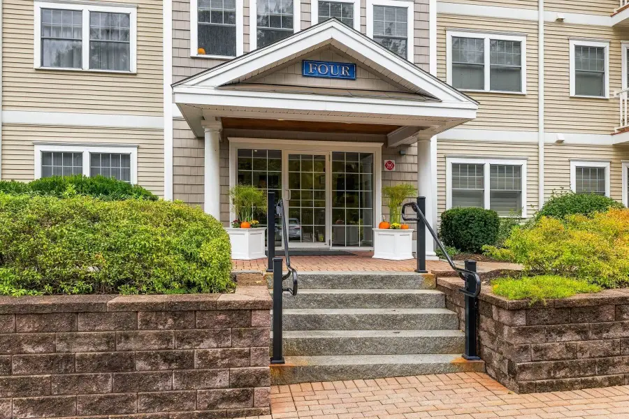 4 Sterling Hill Lane #423, Exeter, NH 03833 - #3