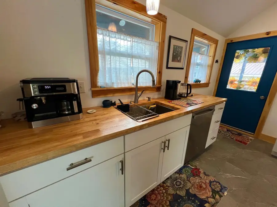 4 Winooski Street, Waterbury, VT 05676 - #3