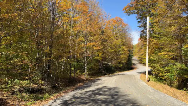 11 Ledge Road, Dover, VT 05356