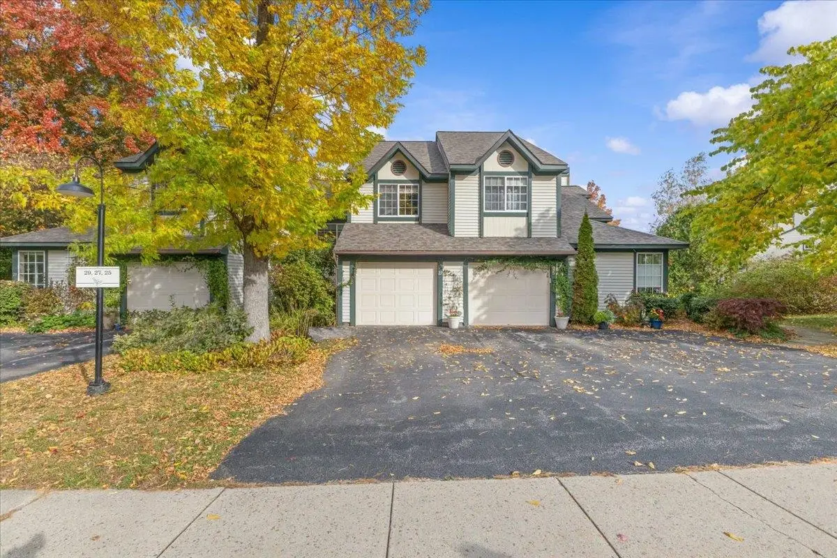 27 Lake Forest Drive, Burlington, VT 05401 - #1