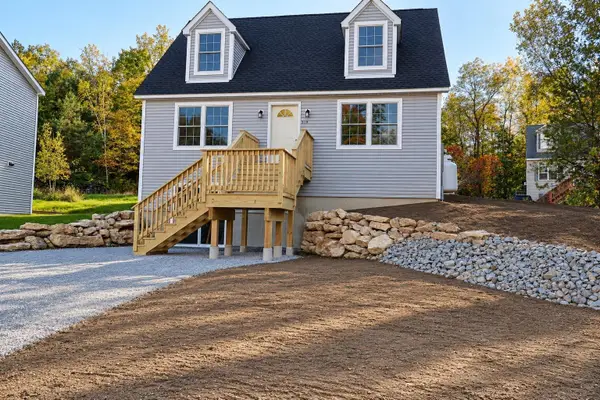 319 Chester Knoll Drive, Bennington, VT 05201