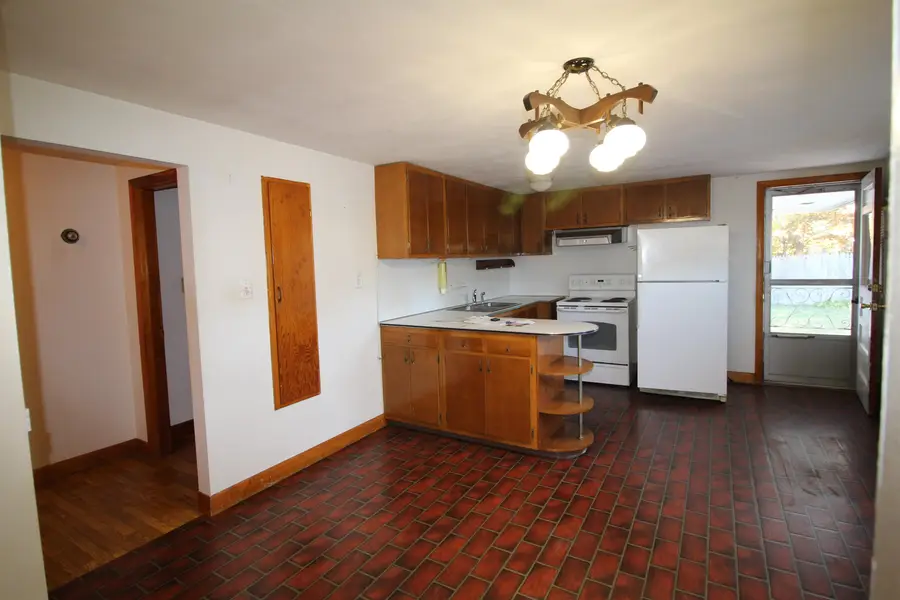 4 Travers Street, Hudson, NH 03051 - #3