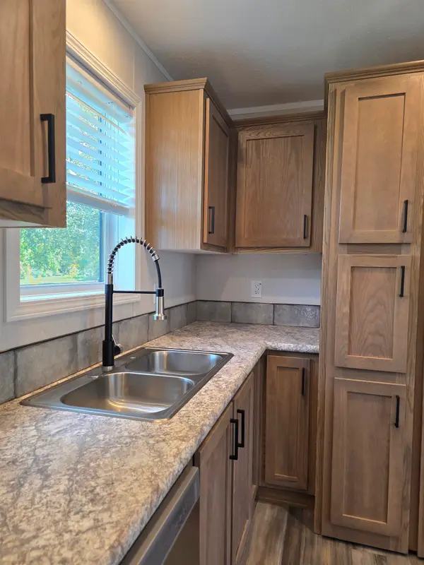 5 Bartlett Lane, Epsom, NH 03234
