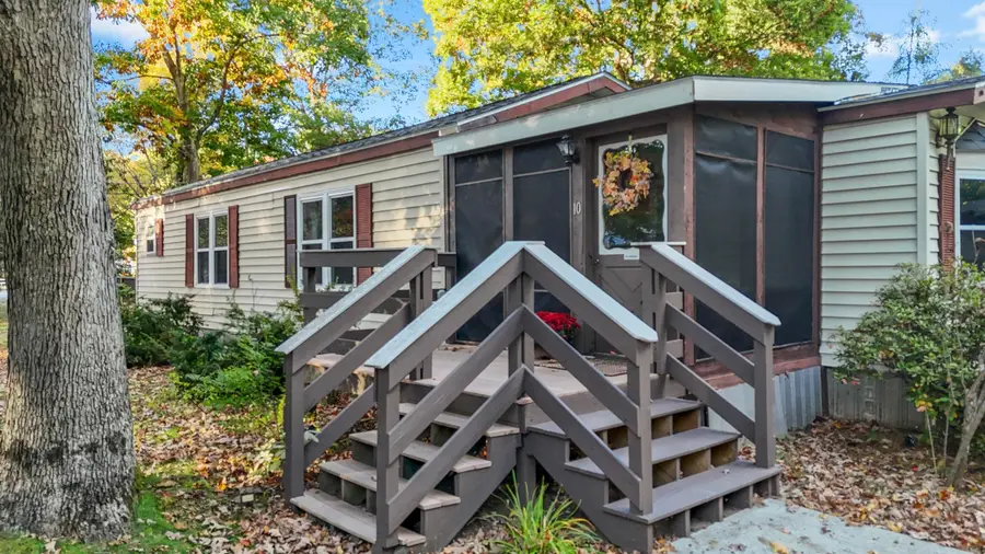 10 Village Drive, Raymond, NH 03077 - #3