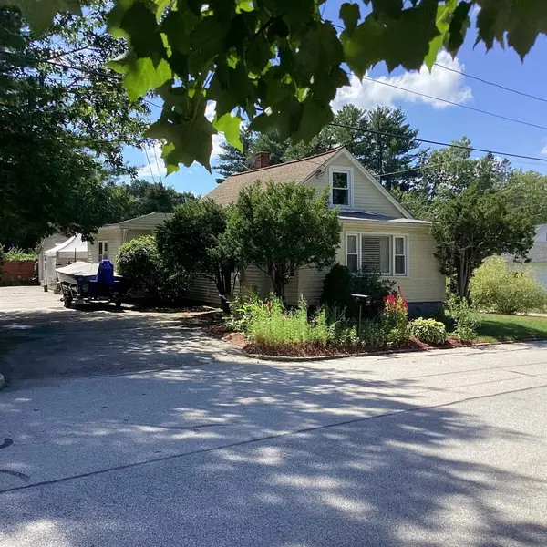 108 Arizona Street, Manchester, NH 03104