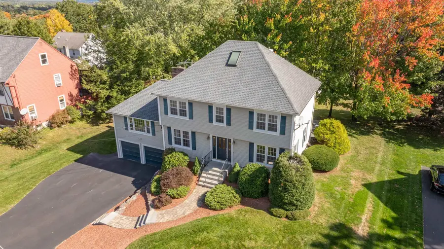 34 Parrish Hill Drive, Nashua, NH 03063 - #2