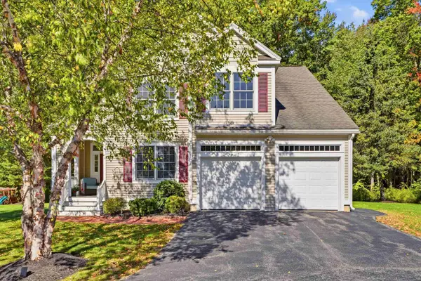 10 Cortland Avenue, Stratham, NH 03885