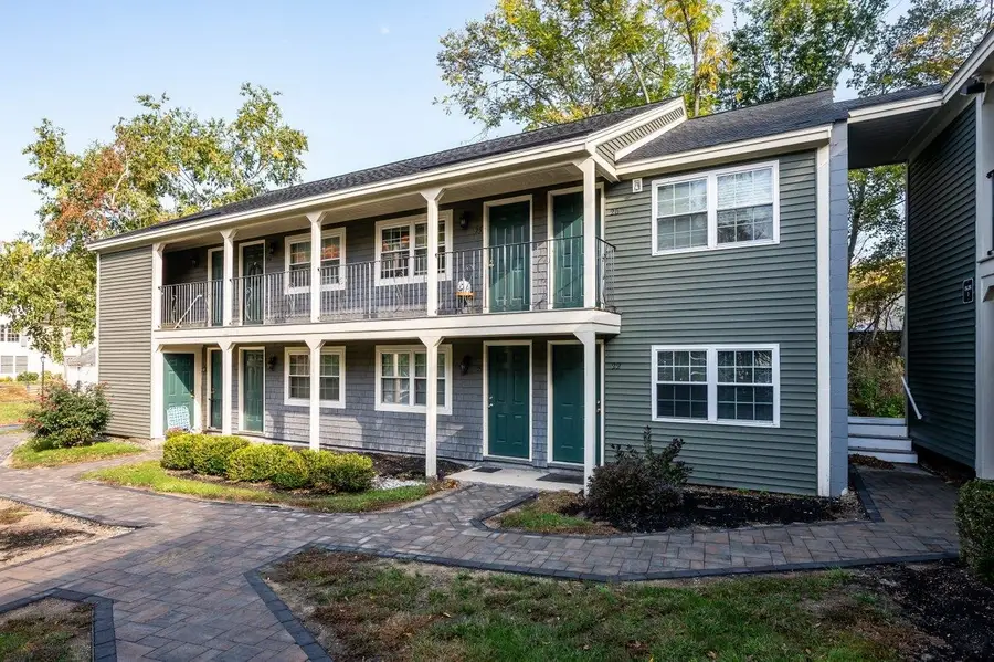 22 Cricket Brook, Dover, NH 03820 - #2