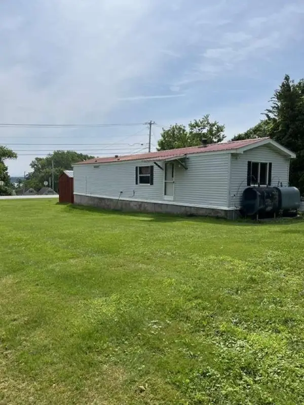 487 US Route 2, South Hero, VT 05486