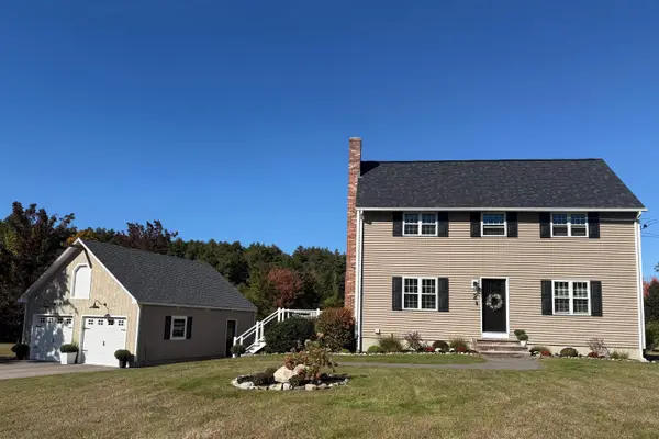 2 Meadow Road, Windham, NH 03087