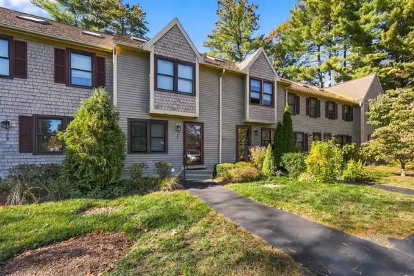 152 Bartemus Trail #Unit 72, Nashua, NH 03063