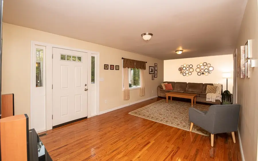 124 Zion Hill Road, Salem, NH 03079 - #2