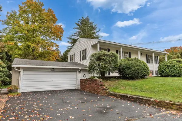 18 Hinsdale Avenue, Nashua, NH 03063