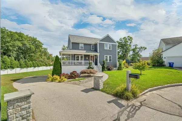 44 Mollie Drive, Manchester, NH 03103