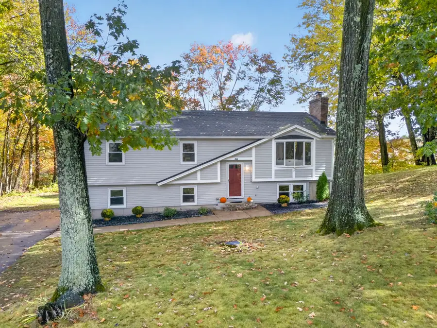 38 Twinbrook Avenue, Salem, NH 03079 - #2