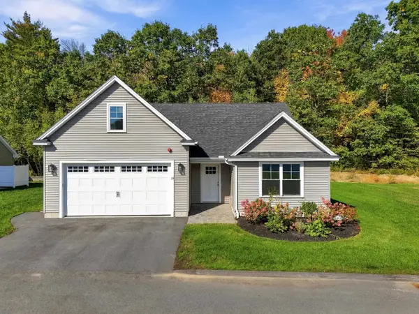 23 Liberty Lantern Lane, Fremont, NH 03044