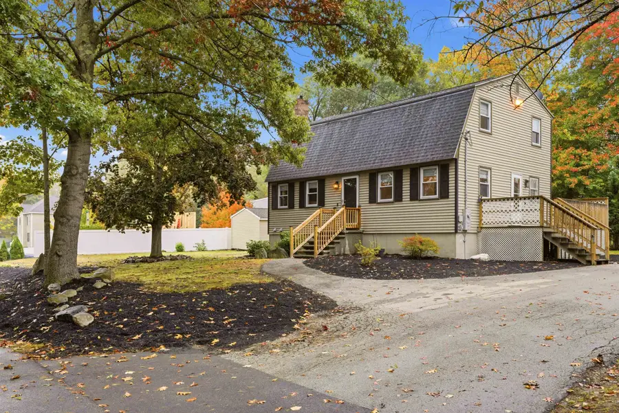 8 Edwards Street, Salem, NH 03079 - #3