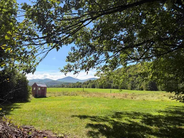 91 West Echo Lake Road, Charleston, VT 05872