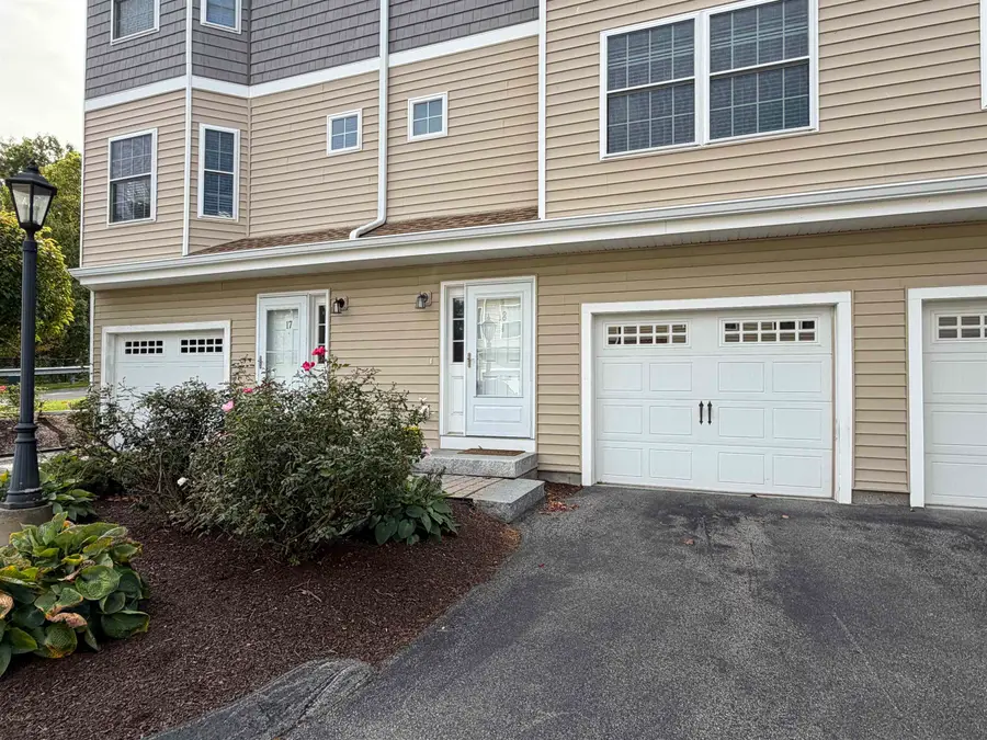 81 N High Street #18, Derry, NH 03038 - #2