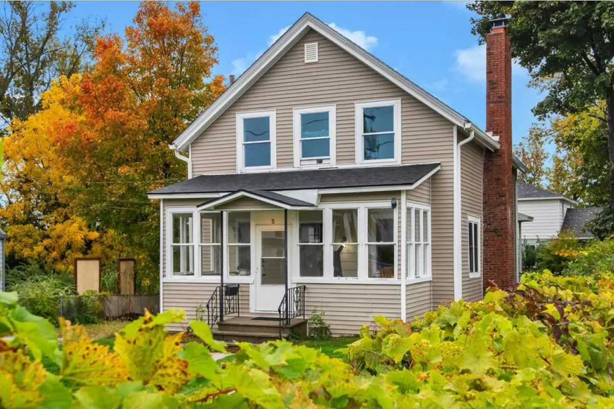 5 Nason Street, Saint Albans, VT 05478-2309 - #1