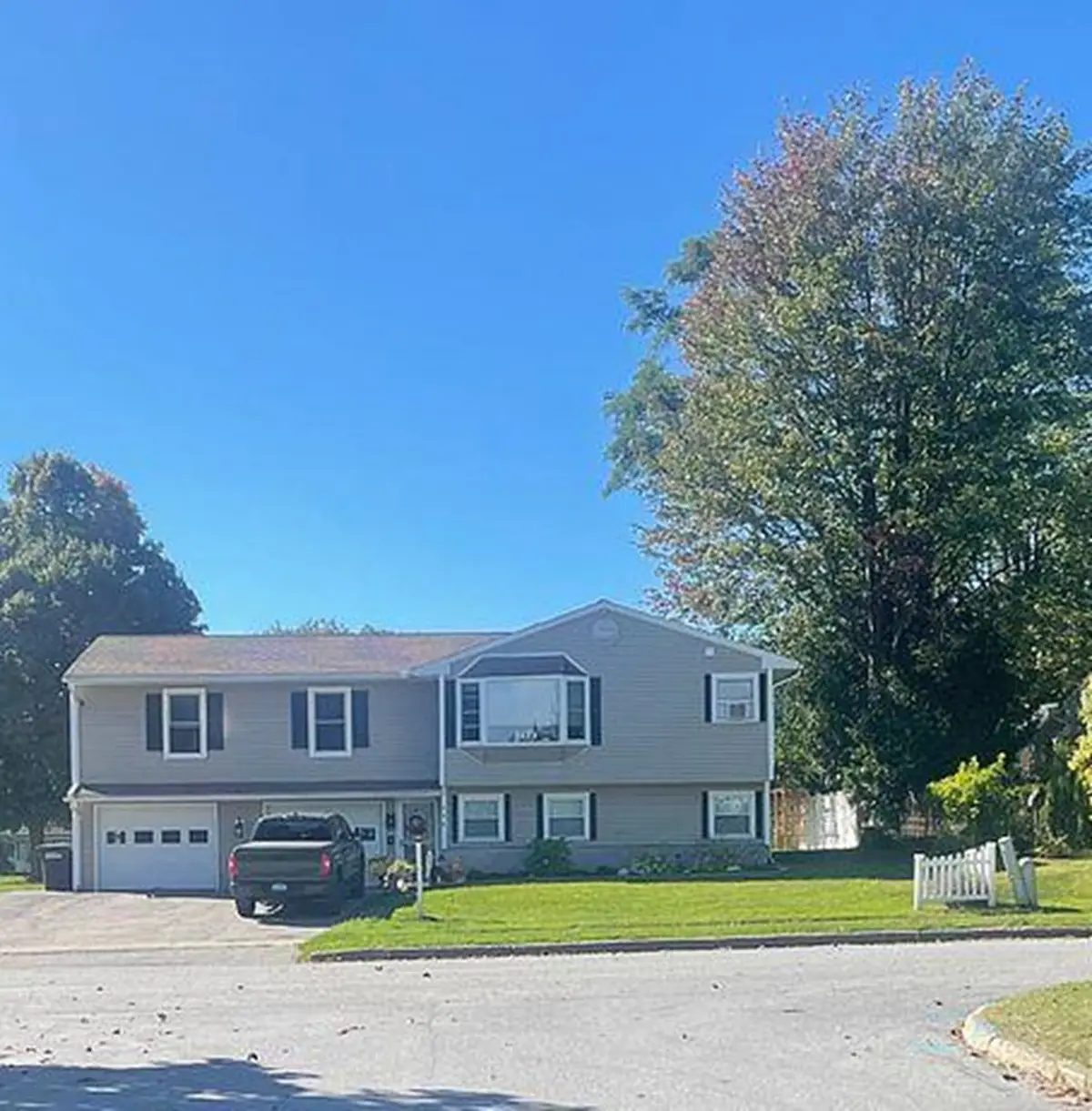 6-8 Southview Drive, South Burlington, VT 05403 - #1