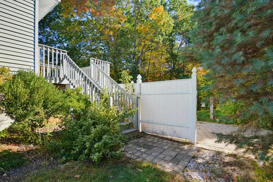 1R Maurice Road, Derry, NH 03038 - #3