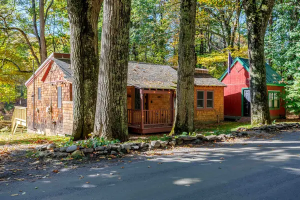 237 Camp Arden Road, Dummerston, VT 05346