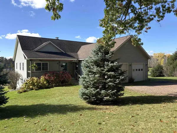 9 Old Farm Road, South Hero, VT 05486
