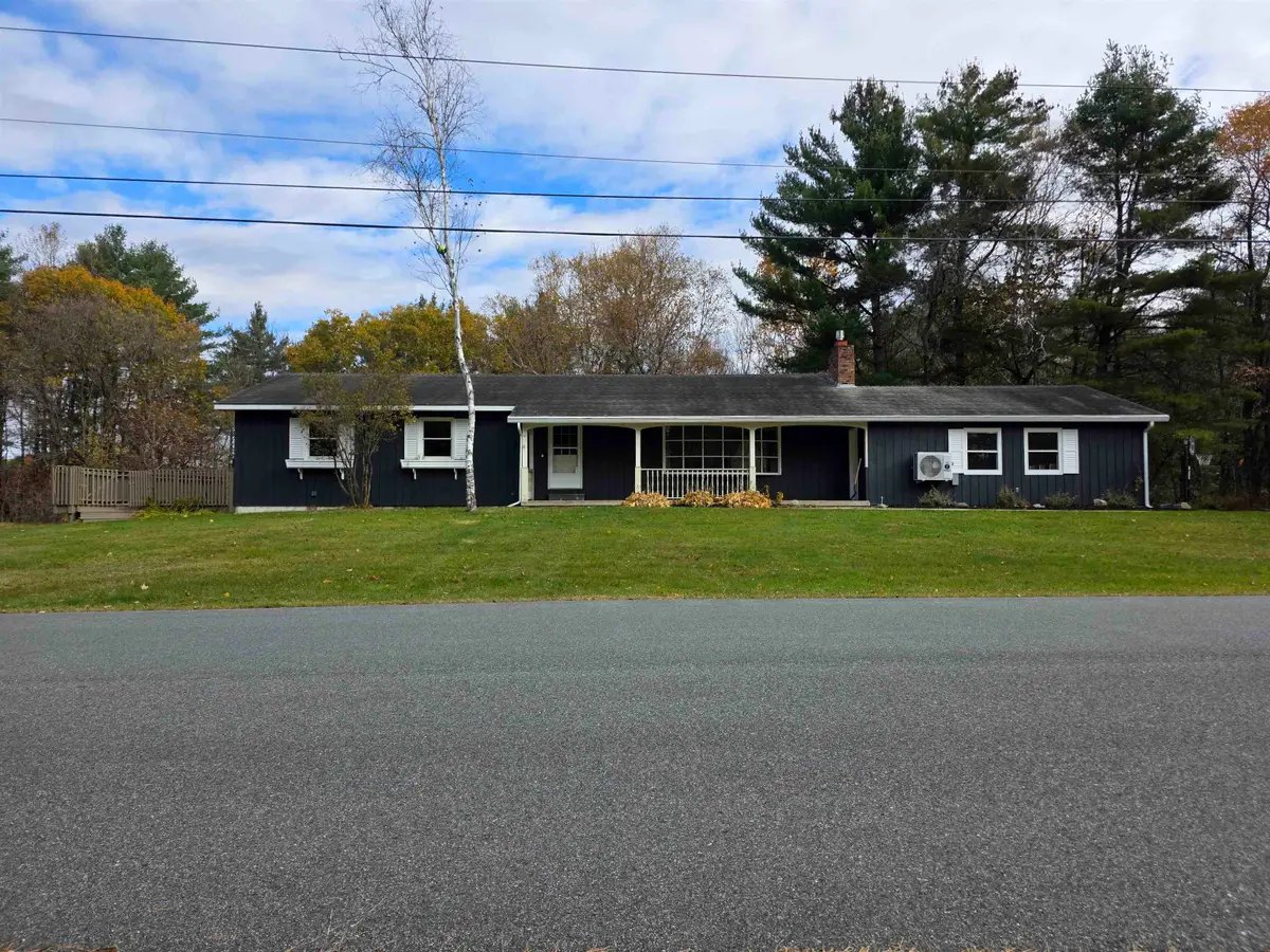 192 Hillside Avenue, Saint Johnsbury, VT 05819 - #1