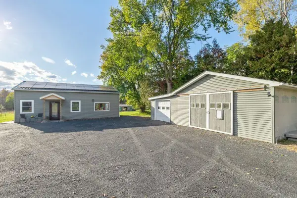1531 Border Road, Alburgh, VT 05440