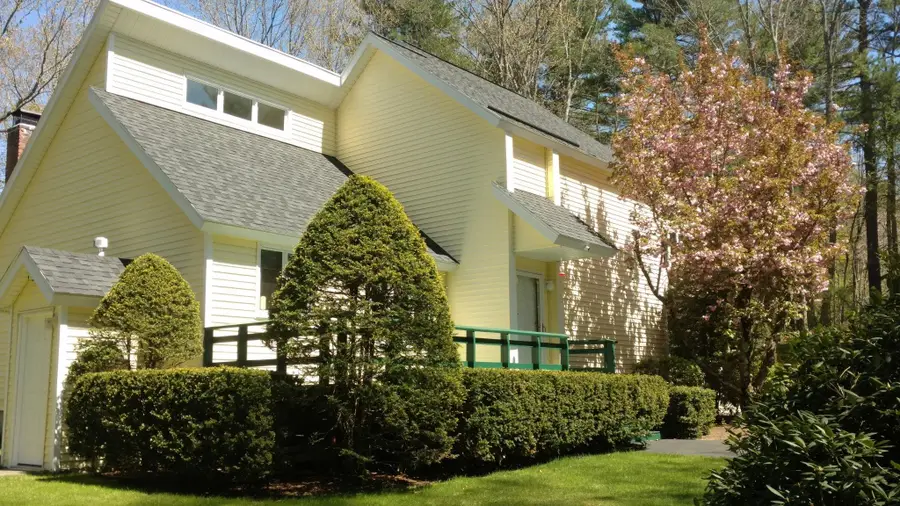 25 Chagnon Lane, Hudson, NH 03051 - #2