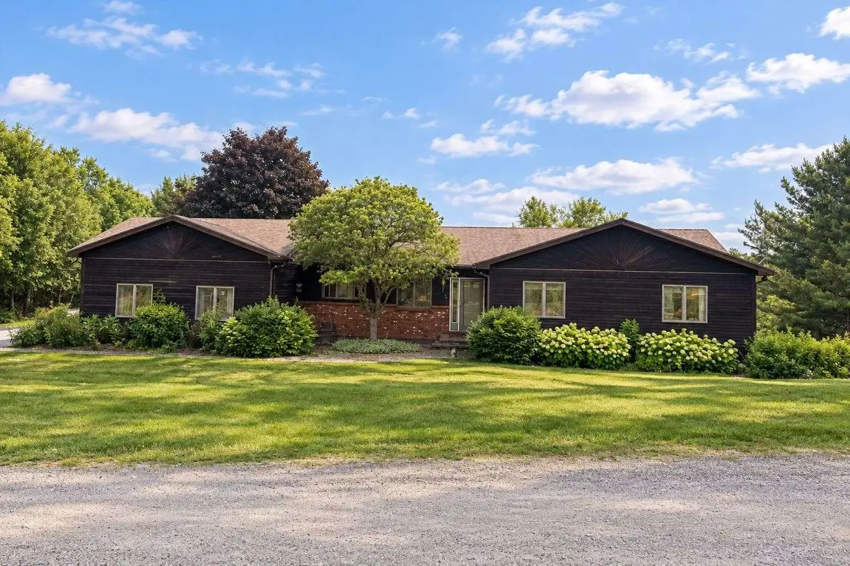 64 Lakeview Extension, Derby, VT 05855 - #1
