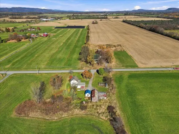 203 Sand Road, Ferrisburgh, VT 05456
