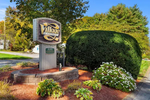 160 Treetop Circle #922, Laconia, NH 03246