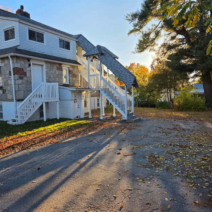 164 Oakland Avenue, Manchester, NH 03109 - #3