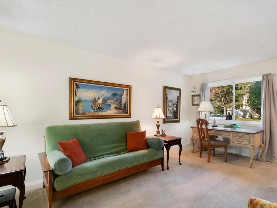 O7 Grandview Drive, South Burlington, VT 05403 - #3