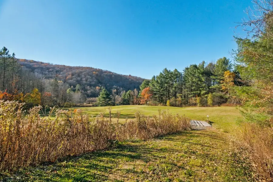 4353 Pomfret Road, Pomfret, VT 05053 - #3