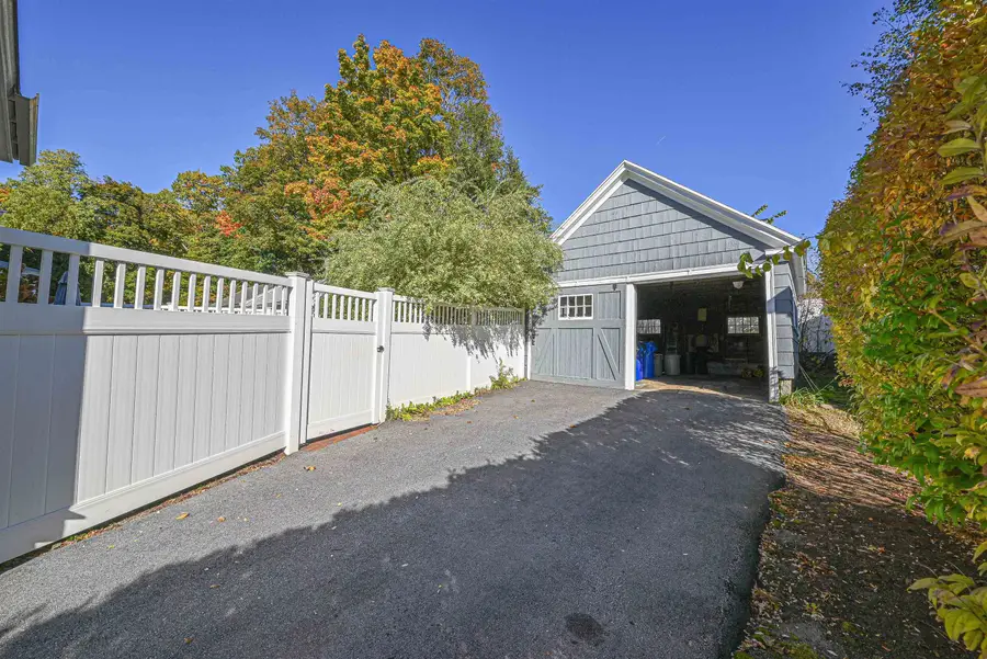 279 N Bay Street, Manchester, NH 03104 - #3
